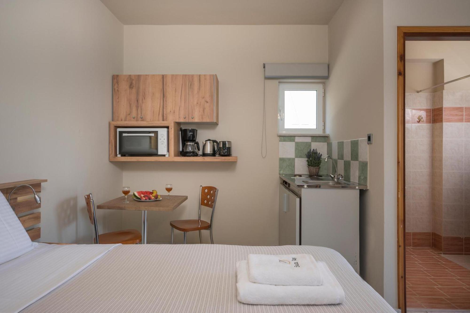 Sun Ray Luxury Apartments Agia Marina 객실 사진