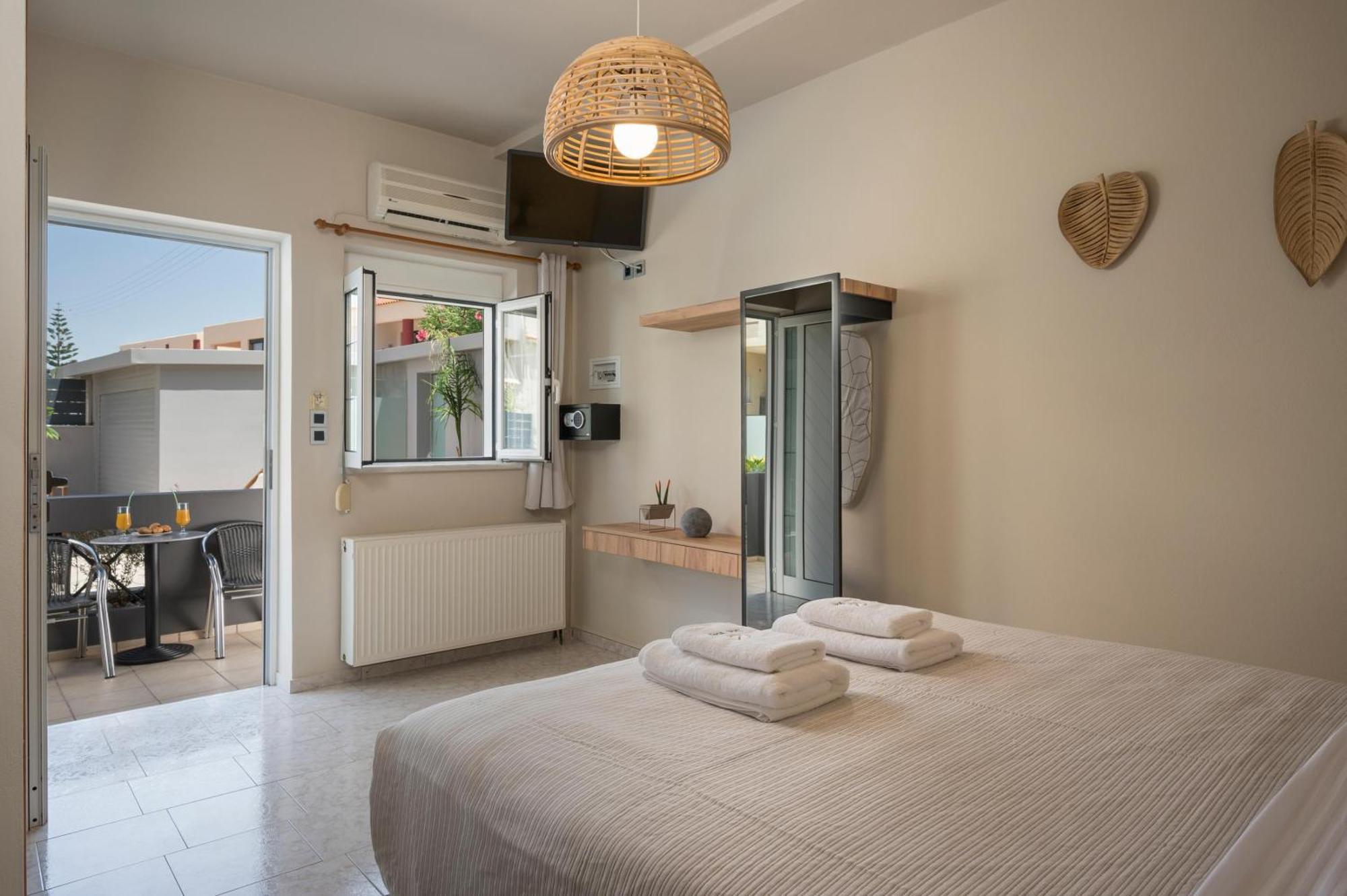 Sun Ray Luxury Apartments Agia Marina 객실 사진