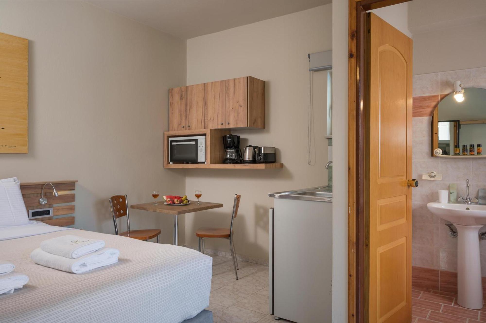 Sun Ray Luxury Apartments Agia Marina 객실 사진