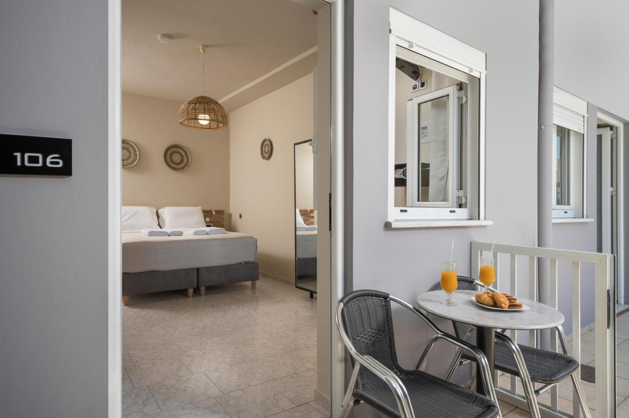 Sun Ray Luxury Apartments Agia Marina 객실 사진