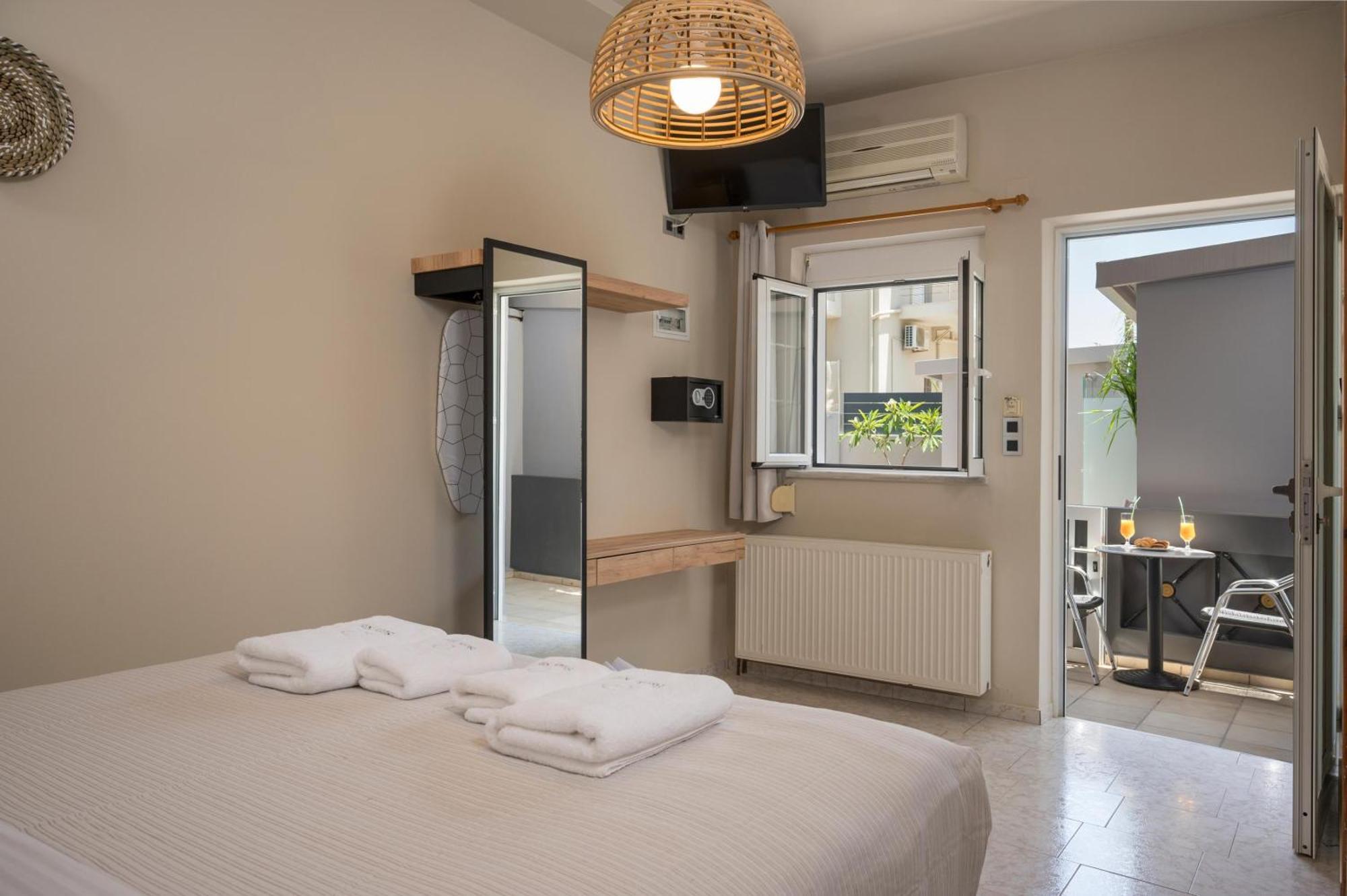 Sun Ray Luxury Apartments Agia Marina 객실 사진