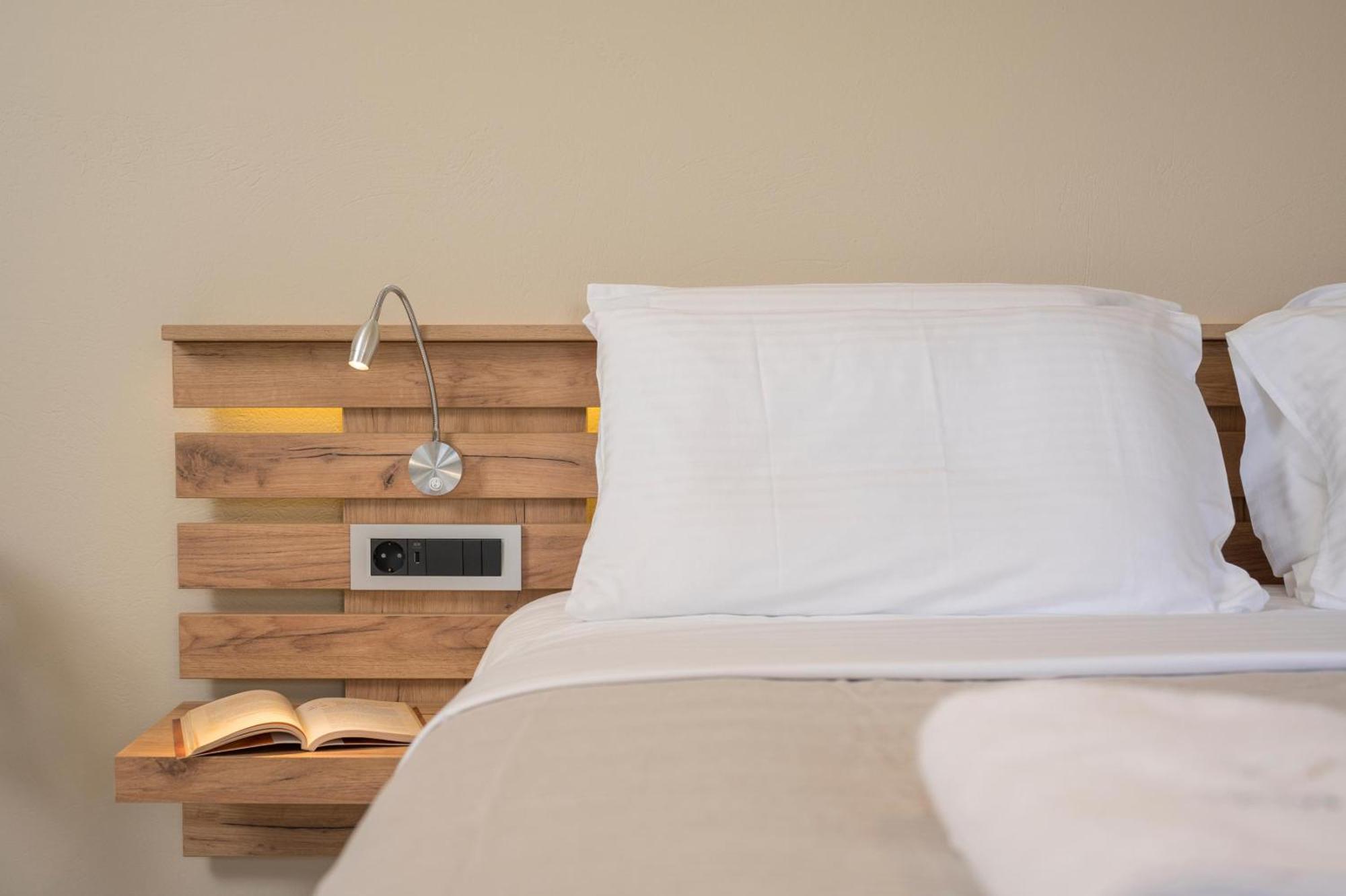 Sun Ray Luxury Apartments Agia Marina 객실 사진